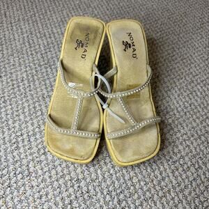 Stunning vintage y2k tan rhinestone chunky platform sandals